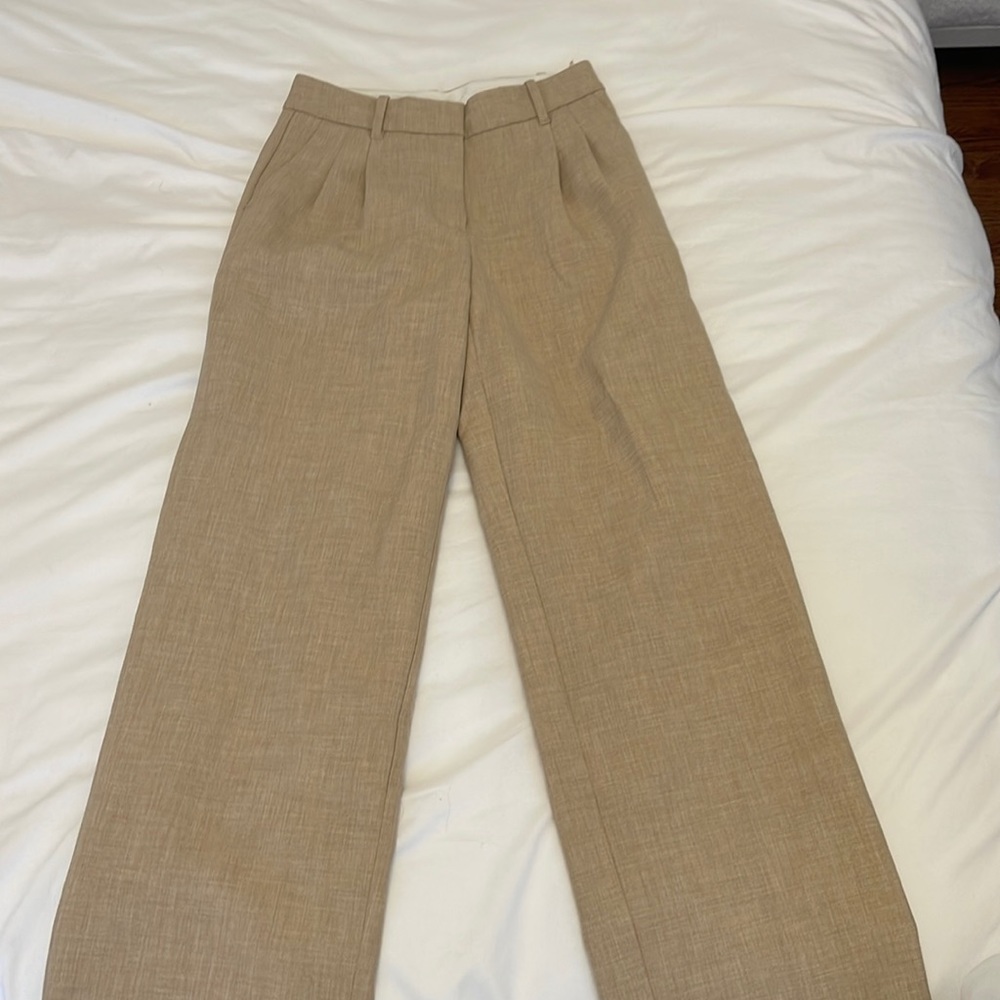 Wilfred Pant from Aritzia
